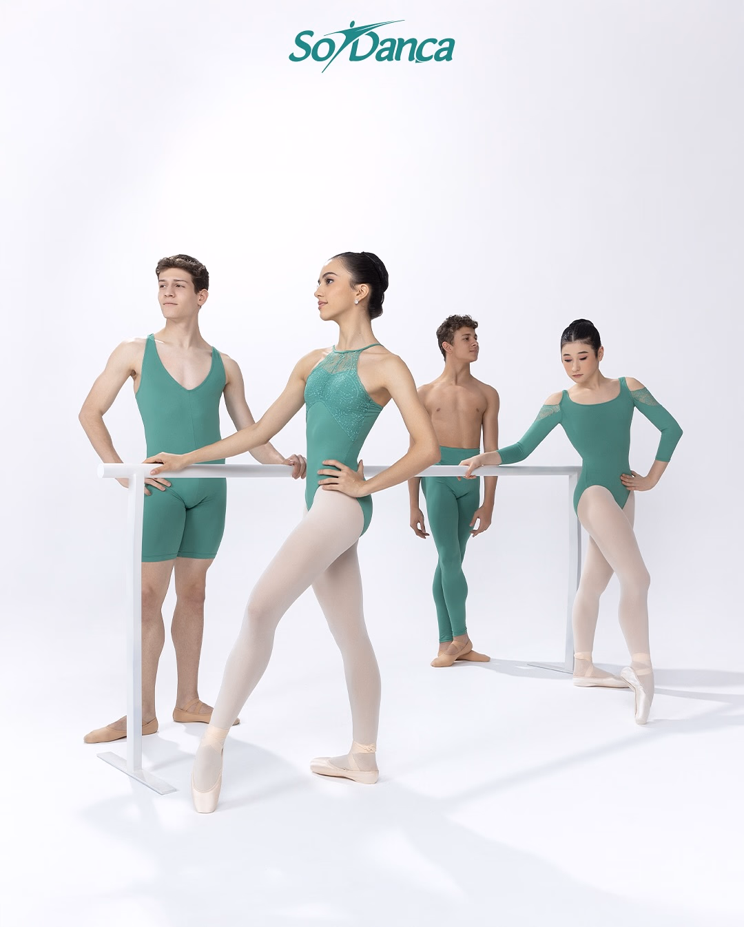 Bailarinos Só Dança em estúdio